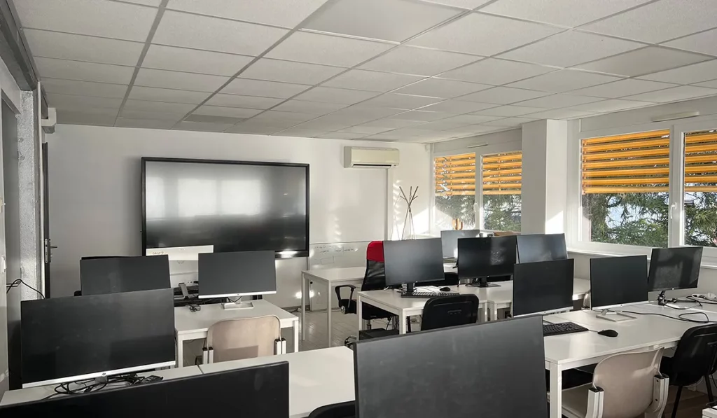 06Salle2