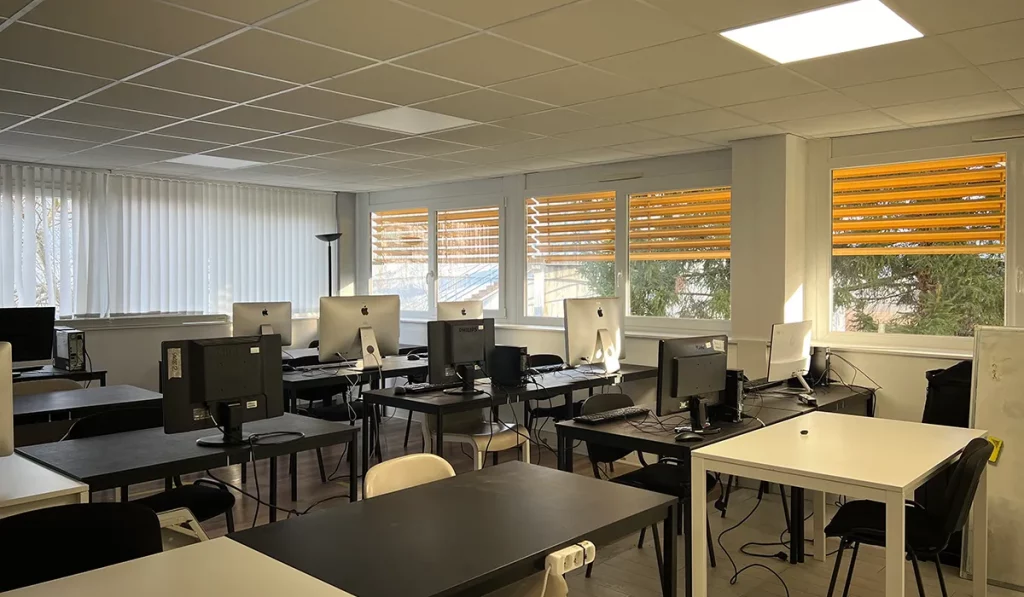 08Salle4